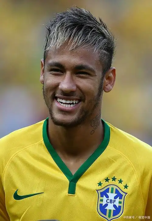 运动员都需 运动员都需